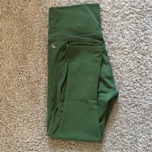 Fabletics high waisted 7/8 leggings w/mesh small